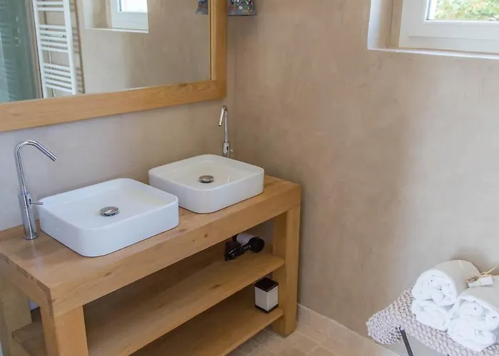 D'elise Saint-Hippolyte-de-Caton